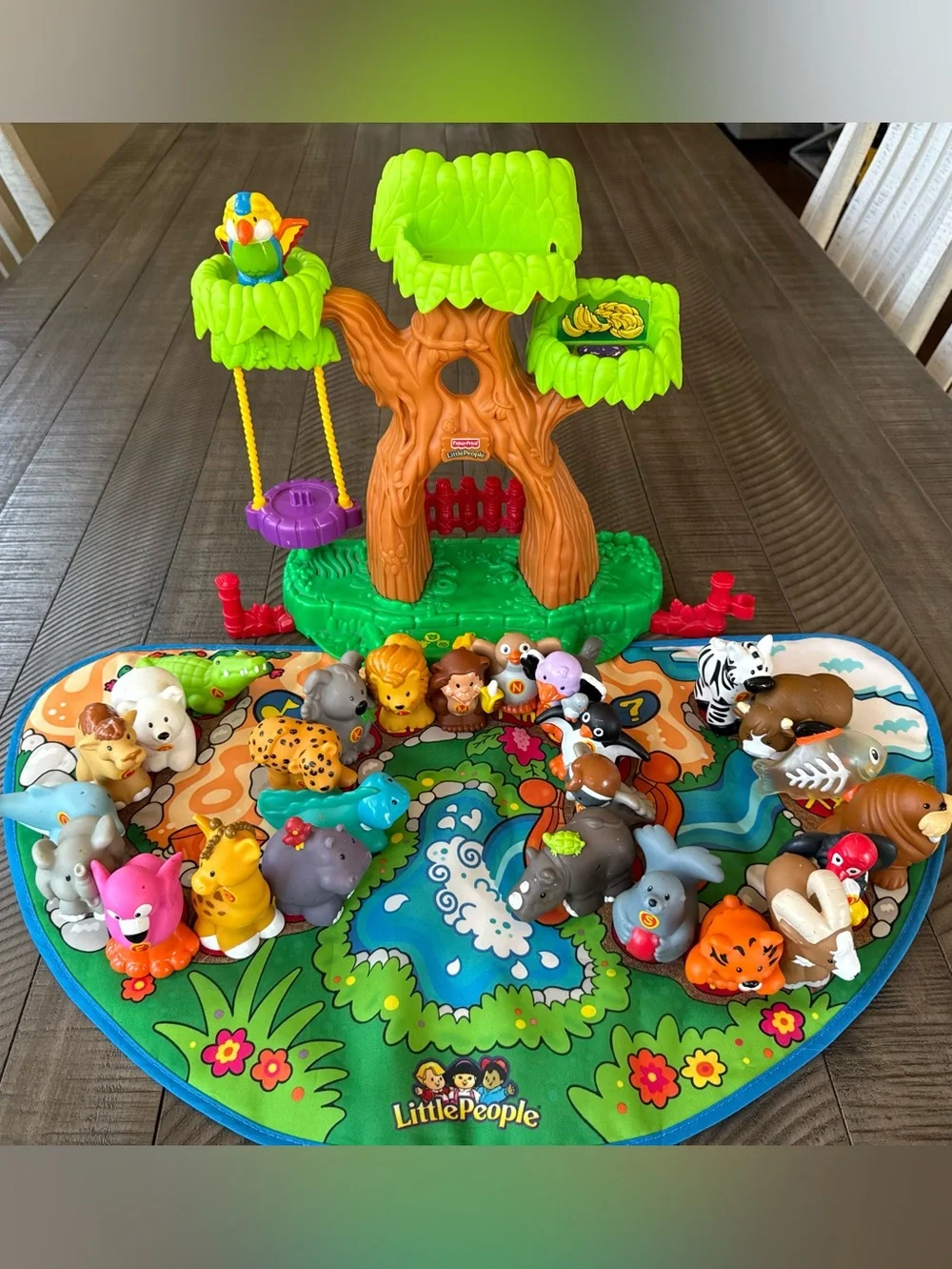 Fisher-Price Little People A To Z Learning Zoo Playset Treehouse Animal Figures